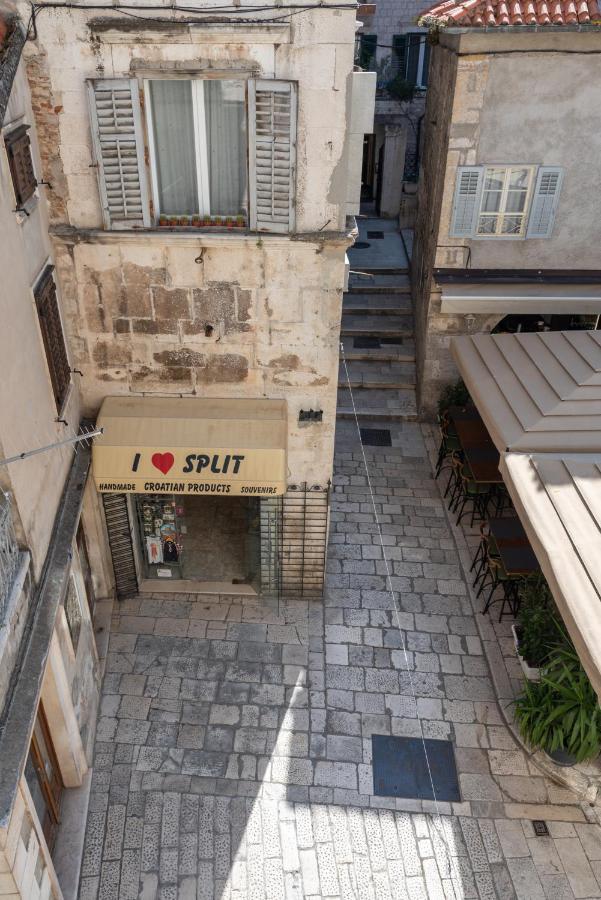 سبليت Camenno Apartments-The Heart Of Diocletian'S Palace-Open All Winter! المظهر الخارجي الصورة
