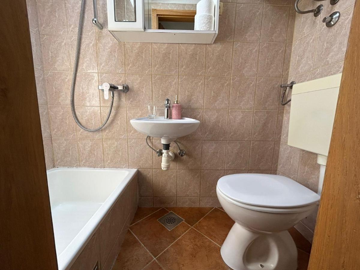 سبليت Camenno Apartments-The Heart Of Diocletian'S Palace-Open All Winter! المظهر الخارجي الصورة